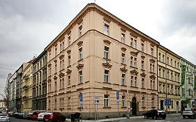 Luxury Center Apt. Charles bridge walking distance